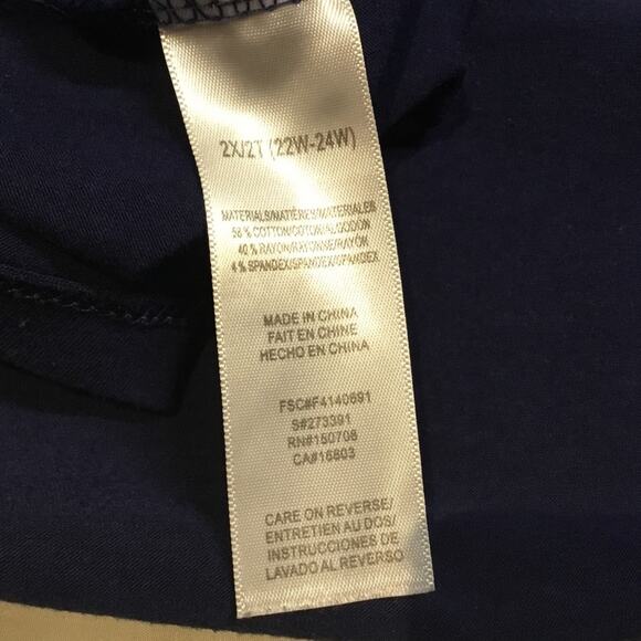 Basic Tank Top - Picture 2 of 3